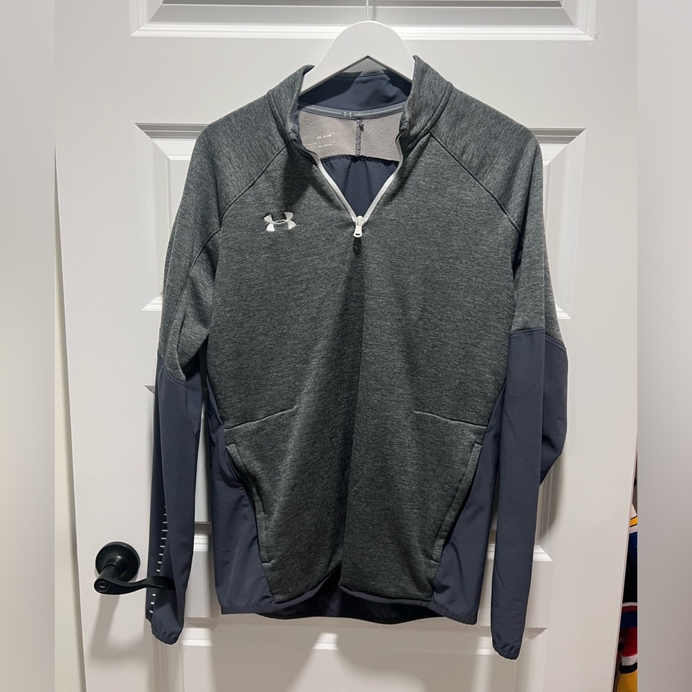 Under armor 1/4 zip golf grey pullover - Size M